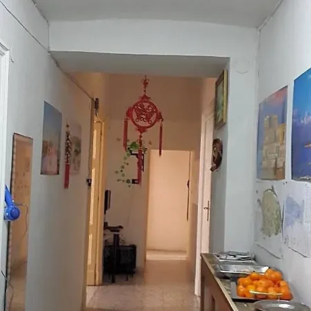 Youthhome 3* Nápoles
