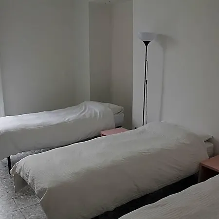 Acomodação com café da manhã  Youthhome 3*